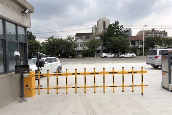 徐州曙光通信科技有限公司選擇徐州圣杰科技有限公司車牌識別系統產品