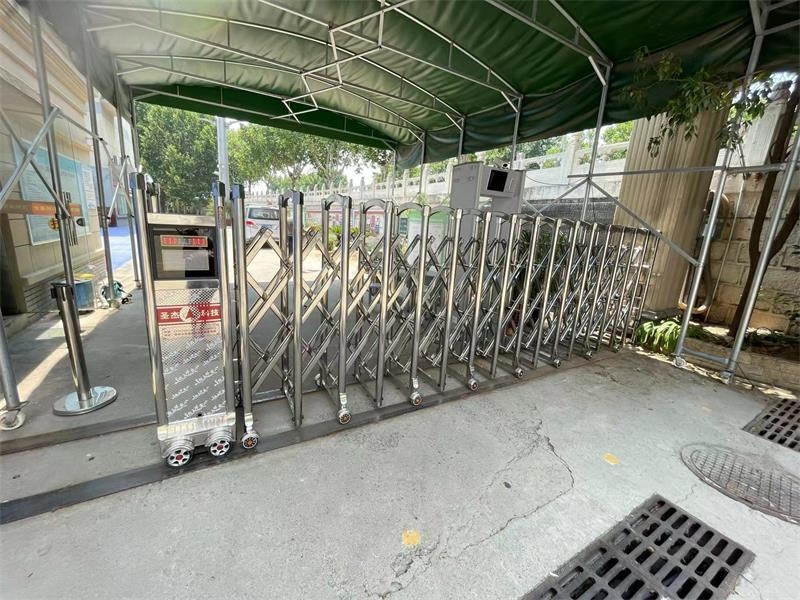 徐州漢橋小學電動伸縮門