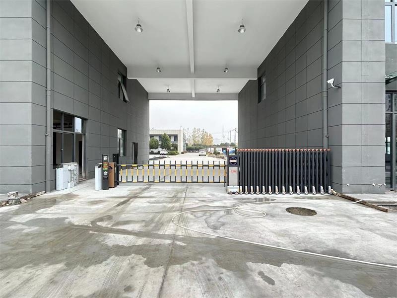 徐州曙光通信科技有限公司電動伸縮門和車牌識別系統